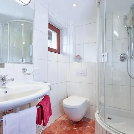 Hubertus 4*