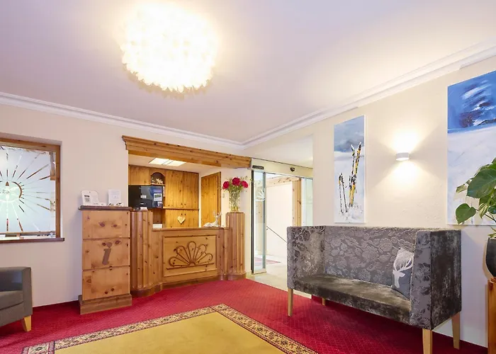 Отель Hubertus Бриксен-им-Тале