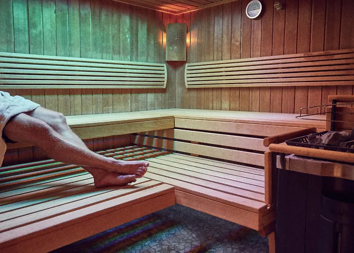 Отель Hubertus Бриксен-им-Тале