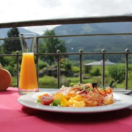 Hubertus Hotel Brixen im Thale