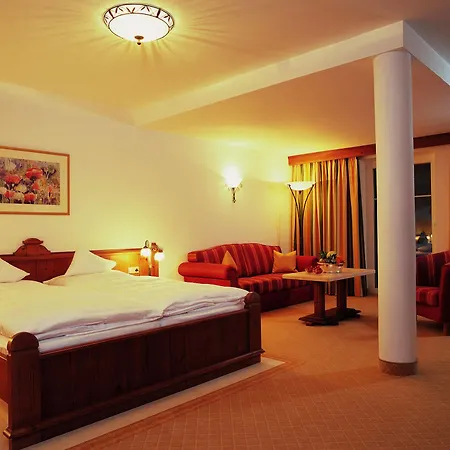 Hotel Hubertus Brixen im Thale