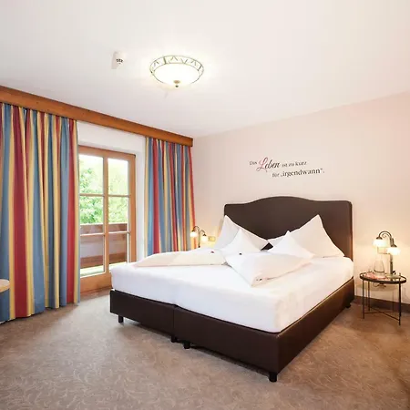 Hotel Hubertus Brixen im Thale